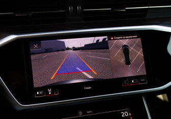 Подержанный автомобиль Audi A6 Sedan 2021 года (21 фото)