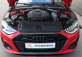 Подержанный автомобиль Audi A4 Sedan 2020 года (9 фото)
