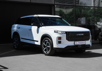 Подержанный автомобиль Jaecoo J7 2024 года (3 фото)