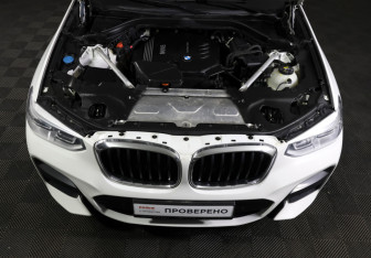 Подержанный автомобиль BMW X3 2018 года (9 фото)