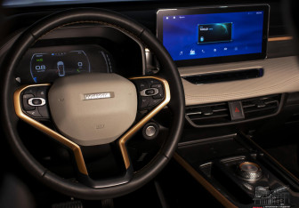 Подержанный автомобиль Haval Jolion 2023 года (21 фото)