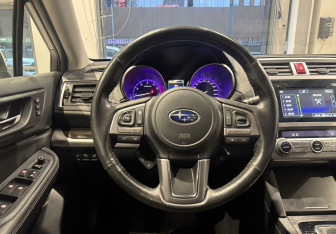 Подержанный автомобиль Subaru Outback Wagon 2017 года (14 фото)