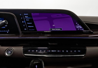 Подержанный автомобиль Cadillac Escalade Suv 2021 года (14 фото)