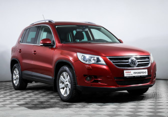 Подержанный автомобиль Volkswagen Tiguan 2009 года (3 фото)