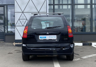 Подержанный автомобиль Mitsubishi Space Star Compactvan 2004 года (6 фото)