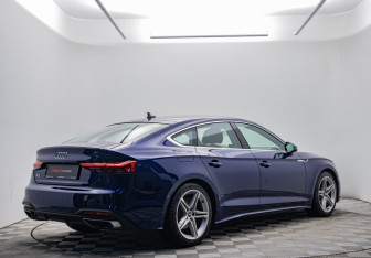 Подержанный автомобиль Audi A5 Liftback 2021 года (5 фото)