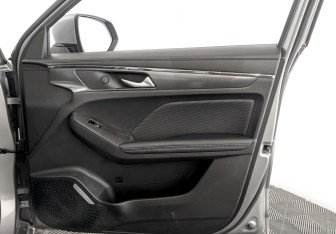 Подержанный автомобиль Haval Jolion 2023 года (24 фото)