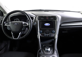 Подержанный автомобиль Ford Mondeo Wagon 2019 года (10 фото)