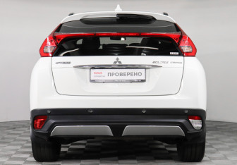 Подержанный автомобиль Mitsubishi Eclipse Cross 2018 года (6 фото)