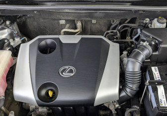 Подержанный автомобиль Lexus NX 2015 года (9 фото)