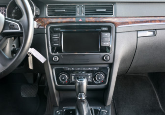 Подержанный автомобиль Skoda Superb Liftback 2014 года (15 фото)