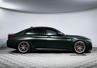 Подержанный автомобиль BMW M5 Sedan 2021 года (4 фото)
