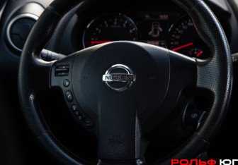 Подержанный автомобиль Nissan Qashqai 2011 года (12 фото)