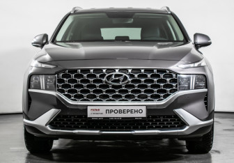 Подержанный автомобиль Hyundai Santa Fe 2022 года (2 фото)