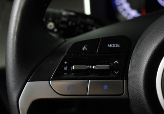 Подержанный автомобиль Hyundai Tucson 2022 года (9 фото)