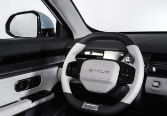 Подержанный автомобиль Jetour Dashing 2023 года (17 фото)