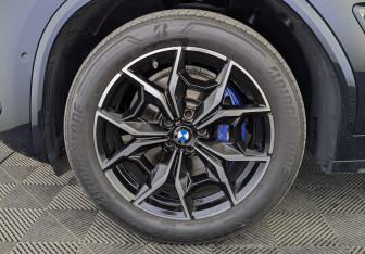 Подержанный автомобиль BMW X3 2021 года (12 фото)