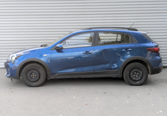 Подержанный автомобиль Kia Rio Hatchback 2021 года (8 фото)