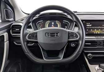 Подержанный автомобиль Geely Coolray 2023 года (21 фото)