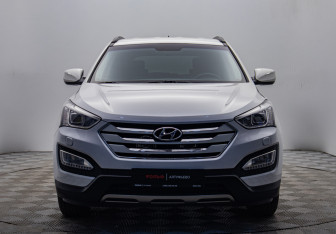 Подержанный автомобиль Hyundai Santa Fe 2013 года (8 фото)