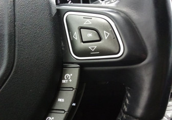 Подержанный автомобиль Land Rover Range Rover Evoque 2013 года (15 фото)