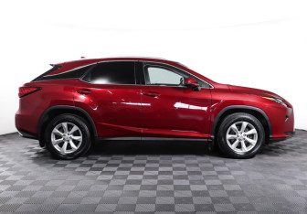 Подержанный автомобиль Lexus RX 2017 года (4 фото)