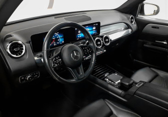 Подержанный автомобиль Mercedes-Benz GLB 2020 года (7 фото)