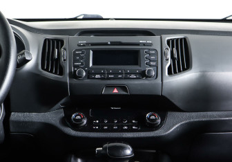 Подержанный автомобиль Kia Sportage 2012 года (14 фото)