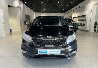 Подержанный автомобиль Kia Rio Sedan 2015 года (2 фото)