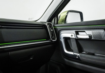 Подержанный автомобиль Jaecoo J7 2023 года (20 фото)