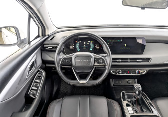 Подержанный автомобиль BAIC U5 Plus 2024 года (21 фото)