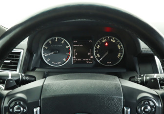 Подержанный автомобиль Land Rover Range Rover Sport 2012 года (11 фото)