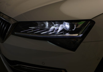 Подержанный автомобиль Skoda Superb Liftback 2024 года (24 фото)