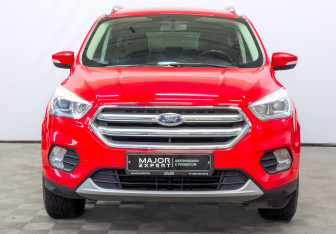 Подержанный автомобиль Ford Kuga 2017 года (2 фото)