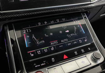 Подержанный автомобиль Audi SQ8 2019 года (16 фото)