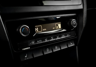 Подержанный автомобиль Skoda Rapid Liftback 2019 года (25 фото)