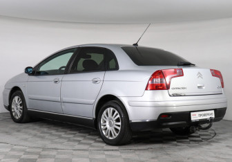 Подержанный автомобиль Citroen C5 Liftback 2006 года (6 фото)
