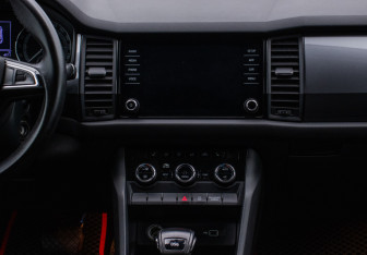 Подержанный автомобиль Skoda Kodiaq 2018 года (14 фото)