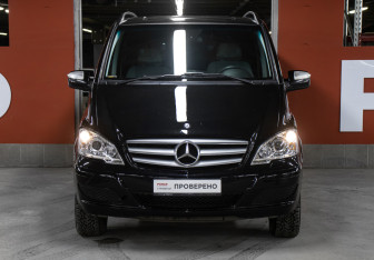 Подержанный автомобиль Mercedes-Benz Viano 2011 года (2 фото)
