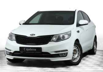 Подержанный автомобиль Kia Rio Sedan 2016 года (15 фото)