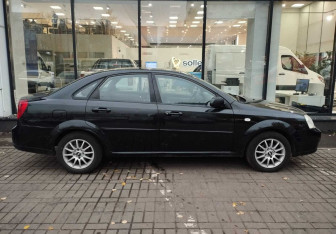 Подержанный автомобиль Chevrolet Lacetti Sedan 2008 года (4 фото)