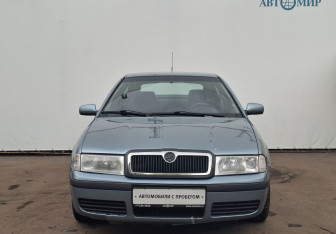 Подержанный автомобиль Skoda Octavia Liftback 2008 года (2 фото)