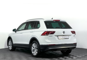 Подержанный автомобиль Volkswagen Tiguan 2017 года (7 фото)