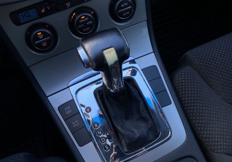 Подержанный автомобиль Volkswagen Passat Wagon 2007 года (18 фото)