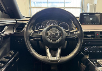 Подержанный автомобиль Mazda CX-9 2018 года (16 фото)