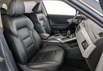 Подержанный автомобиль Geely Atlas 2019 года (25 фото)