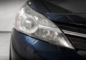 Подержанный автомобиль Toyota Verso 2014 года (17 фото)