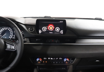Подержанный автомобиль Mazda 6 Sedan 2021 года (14 фото)