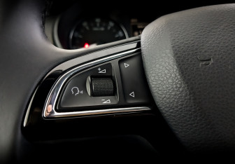 Подержанный автомобиль Skoda Octavia Liftback 2015 года (25 фото)