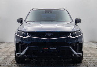 Подержанный автомобиль Geely Tugella 2023 года (8 фото)